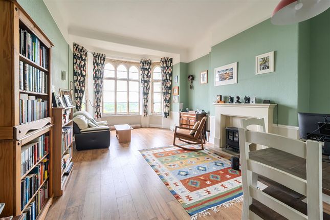 4 De Combe House, Mount Pleasant, Crewkerne photo 4