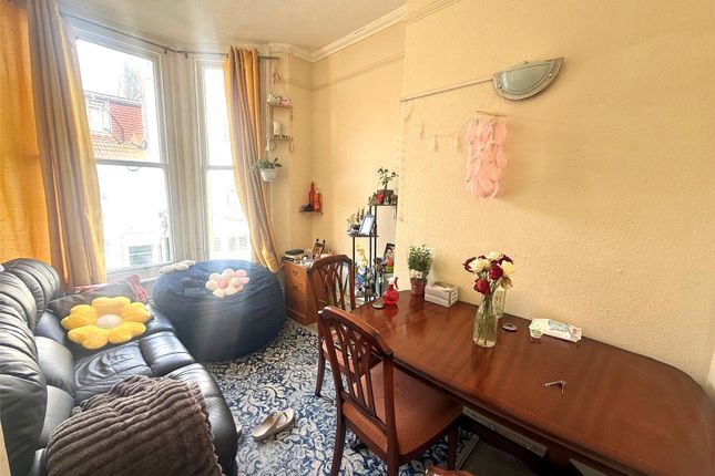 Flat 4, 10, Western Place, West Sussex photo 2