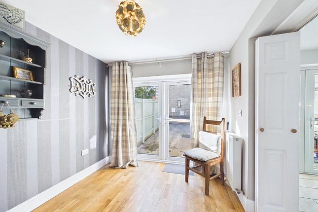 23, Trescothick Drive, Bristol photo 3