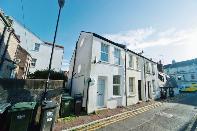 Thumbnail Property to rent in Burfield Road, Eastbourne