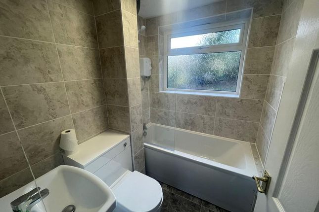 Belstead Avenue, Ipswich photo 4