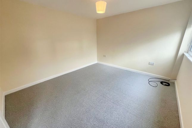 Thumbnail Room to rent in Portfield Close, Buckingham