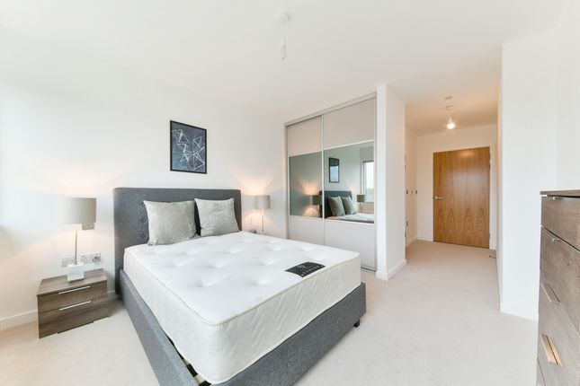 Queenscroft House, Colindale Gardens photo 4