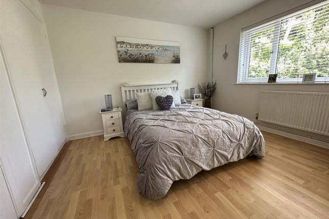4, Vicarage Close, Brixham photo 4
