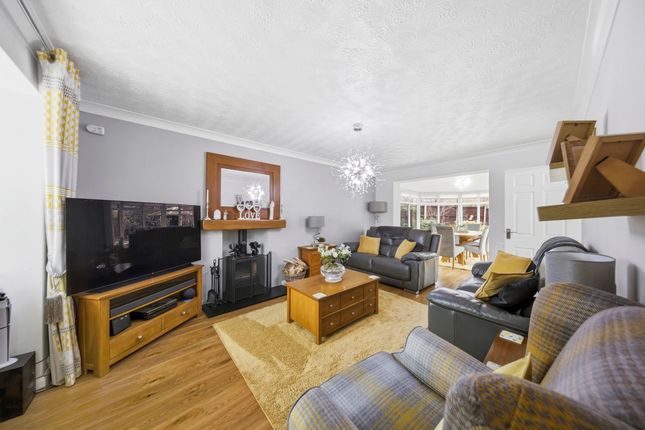 38 Raleigh Close, Warrington photo 2