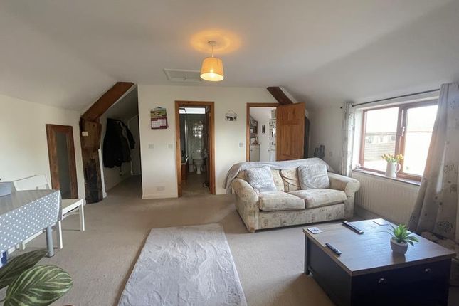 Flat to rent in New Rock House, The Annexe, Kempley Road, Dymock, Gloucestershire