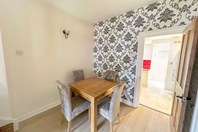 66, Newtown Road, Uxbridge photo 4