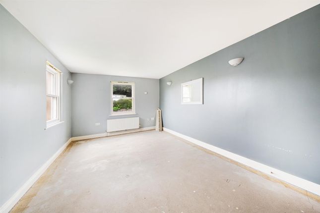 Flat 20 Crosby Hall, 1, Royal Crescent, Weston-Super-Mare photo 3
