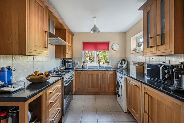 75, Blackamoor Lane, Maidenhead photo 3
