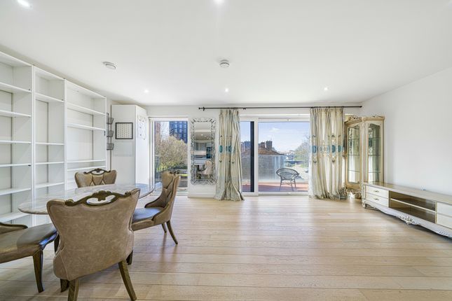 3-bed flat on ROPER, Reminder Lane, London, £650,000