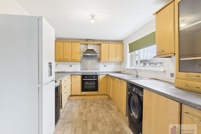 82, Ballochmyle, Calderwood, East Kilbride photo 2