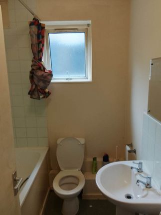 Oborne Close, London photo 5