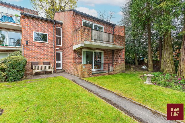 Thumbnail Flat for sale in Nugee Court, Dukes Ride, Crowthorne