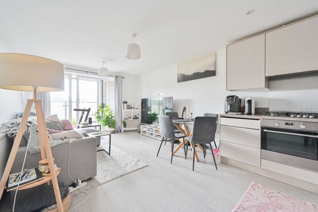 Dome Mews, WD25, Watford photo 4