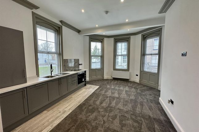 Lounge/Kitchen