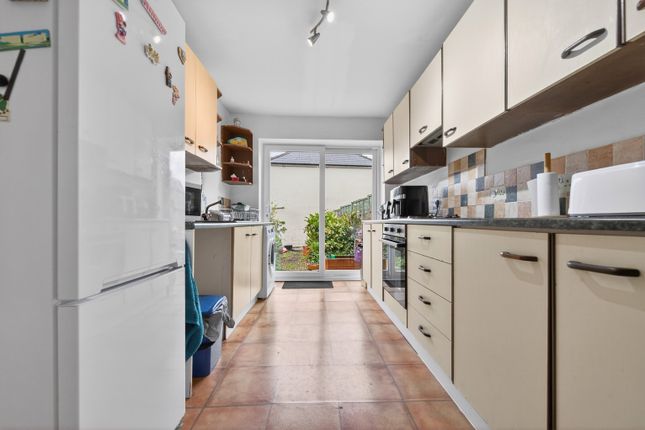 609 Newport Road, Rumney, South Glamorgan photo 3