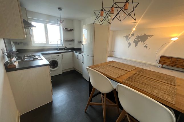 10, Pearsons Way, LEEDS photo 3