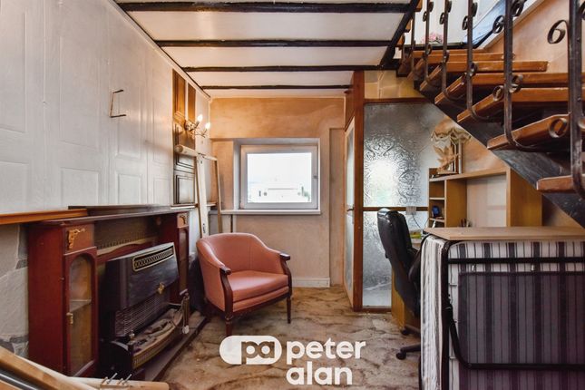 17a, Ynyscynon Street, Aberdare photo 4