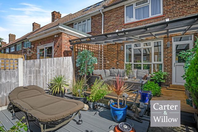101, Bevan Avenue , Barking  photo 2