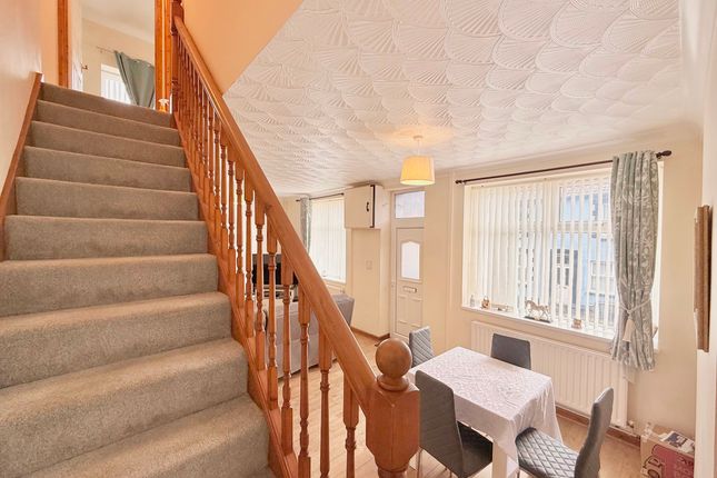 34 Tymeinwr Avenue, Bridgend photo 3