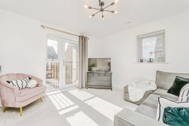 85, Rhodfa Crughywel, Cardiff photo 2