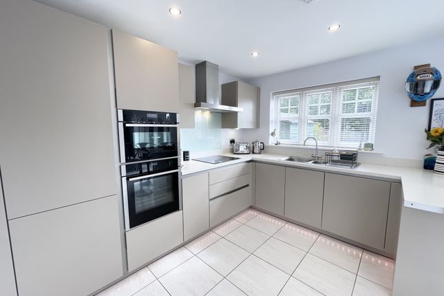 10, Georges Grove, Preston photo 3