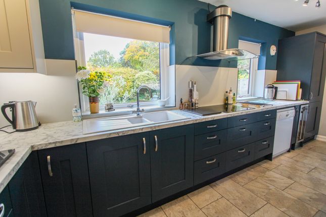 2 Hylands Close, Higher Broad Oak Road, Ottery St Mary photo 3