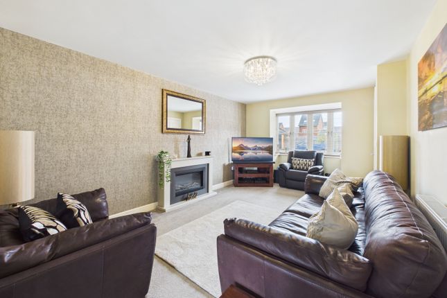 16, Moore Way, Castleford photo 3