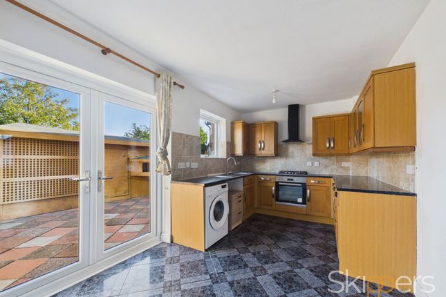 27 Tennyson Road, Ashford photo 4
