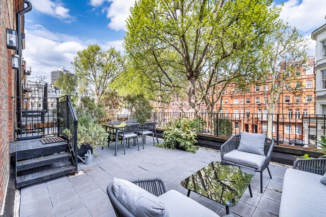 Flat for sale in Gledhow Gardens, London