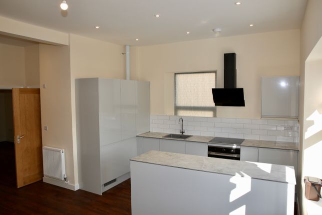 28a, High Street, Portishead, Bristol photo 4