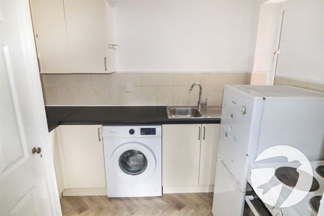 43, Neptune Walk, Erith photo 4