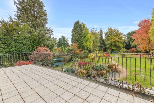 Little Orchard, Village Way, Little Chalfont photo 4