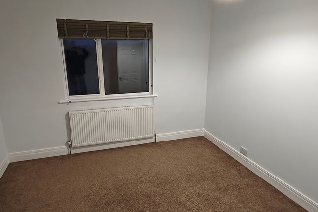 Kingston Road, Staines photo 5