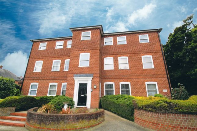 Thumbnail Flat to rent in Campbell Court, Oxford Road