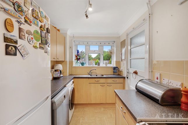 16 Studio Corner, The Street, Harleston photo 3