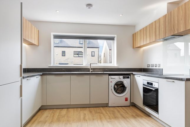 49, Park Meadow Lane, West Yorkshire photo 5