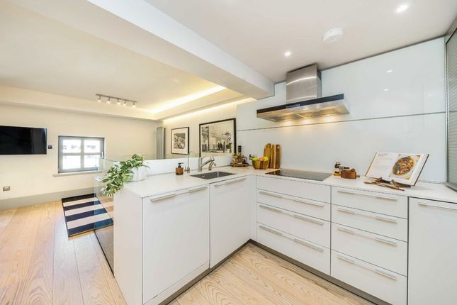 10, Monkwell Square, London photo 4