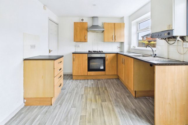 7, Trecastell Close, Wigan photo 4