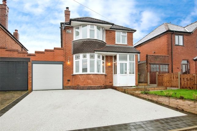 Link-detached house for sale in Meadowhill Road, Redditch, Worcestershire