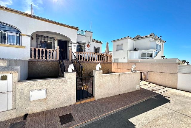 Semi-detached bungalow for sale in Urbanización La Marina, San Fulgencio, Costa Blanca South, Costa Blanca, Valencia, Spain