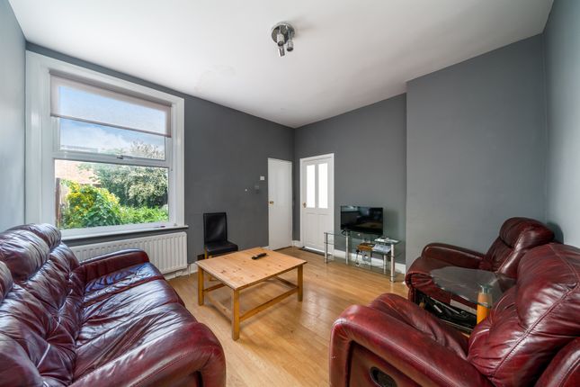 Thumbnail Terraced house for sale in Grange Avenue, North Finchley, London