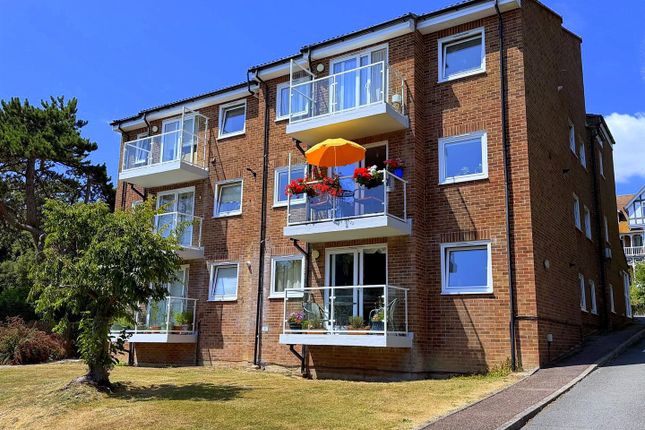 2-bed house on Flat 9, Como House, 105 Carlisle Road, Eastbourne, £285,000