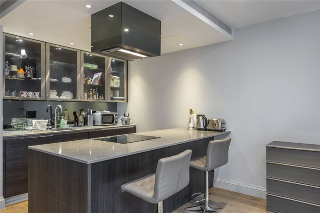Thumbnail Flat for sale in London