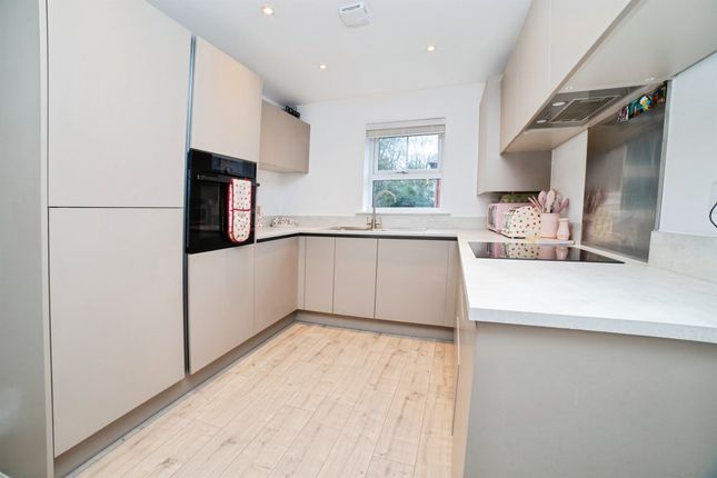 9, Covert Avenue, Alfreton photo 3