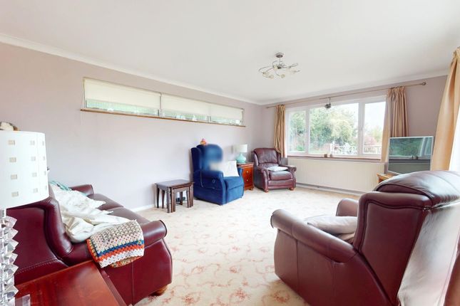 54, Orchard Drive, Gravesend photo 3