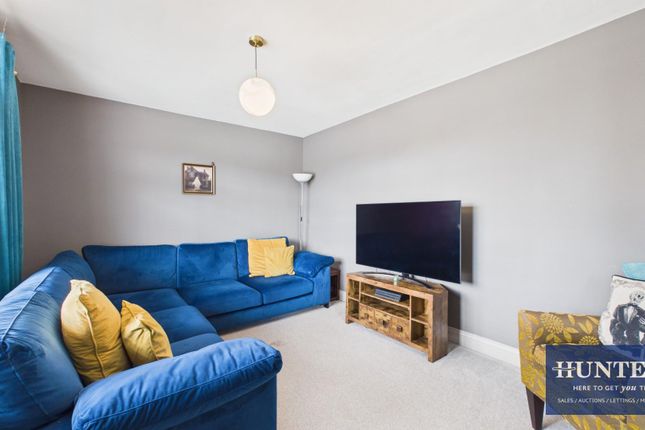 10, Larch Avenue, Sunderland photo 4