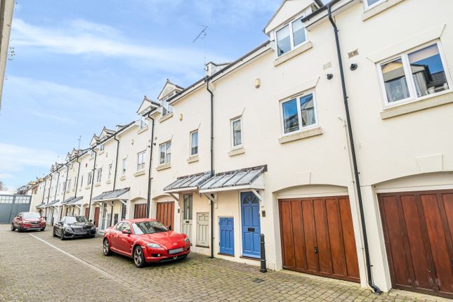 Terraced house for sale in Oxford Mews, Hove, East Sussex