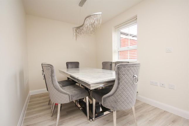 23, Prospero Drive, Wellingborough photo 4