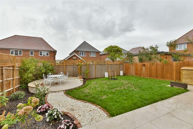 Chailey Drive Rainham, Gillingham photo 2
